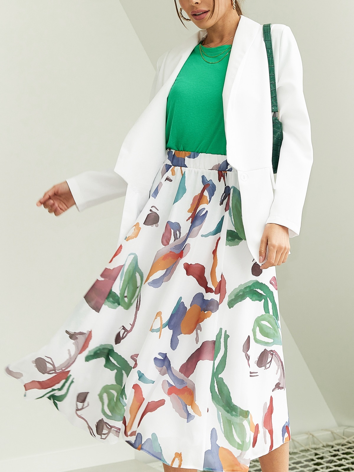 Біла спідниця-міді із принтом | 56985 Біла спідниця-міді із принтом | 56985