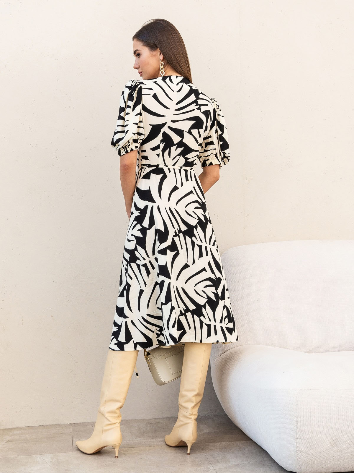 Сукня міді чорно-біла на запах | 59841