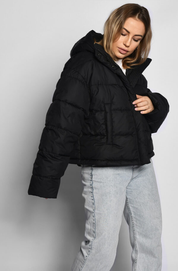 Демісезонна коротка куртка чорна | 64756