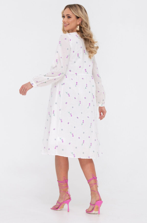 Сукня молочна з бузковою вишивкою | 65101