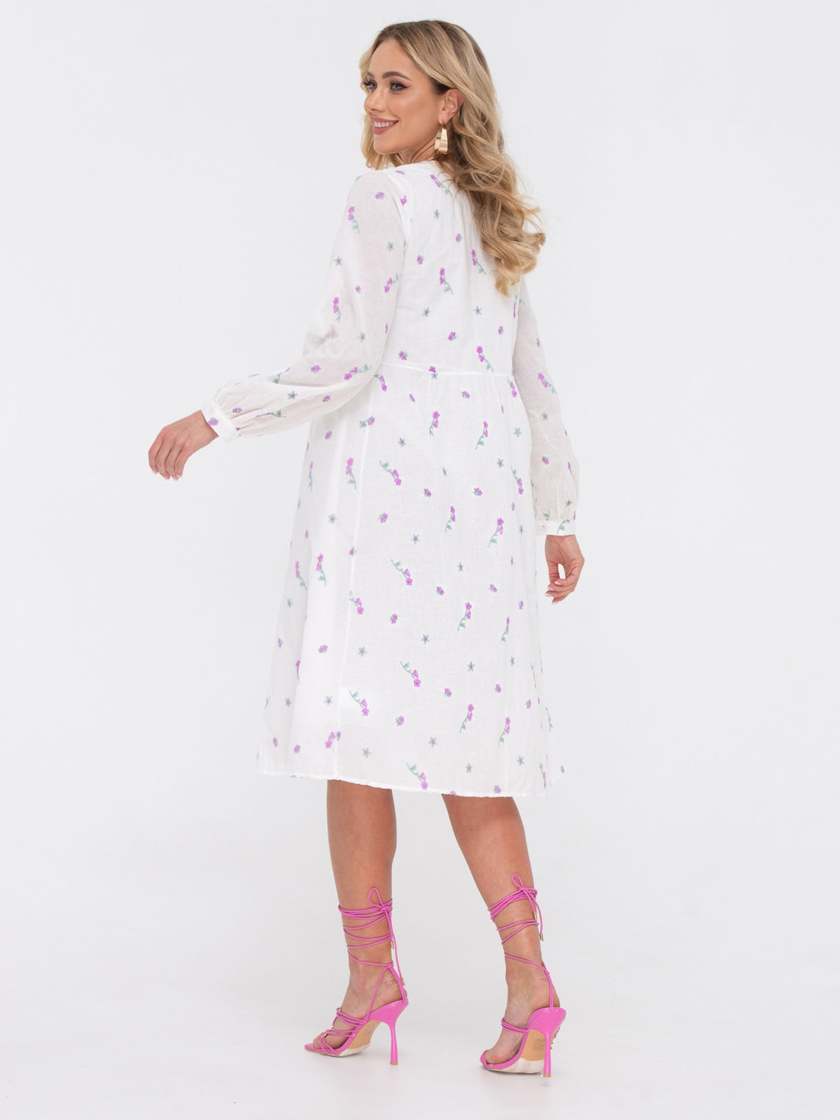 Сукня молочна з бузковою вишивкою | 65101