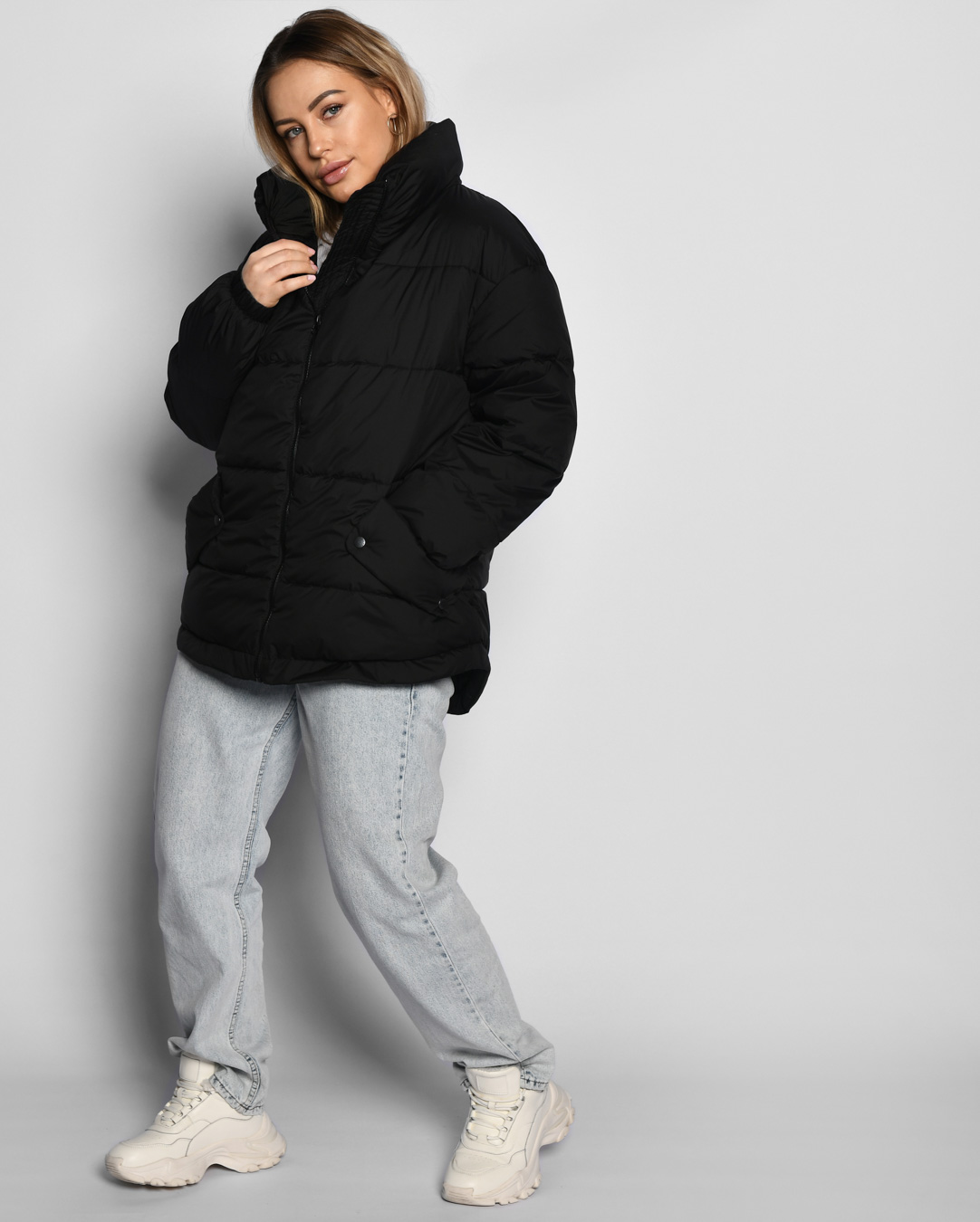 Жіноча демісезонна куртка чорна | 65278