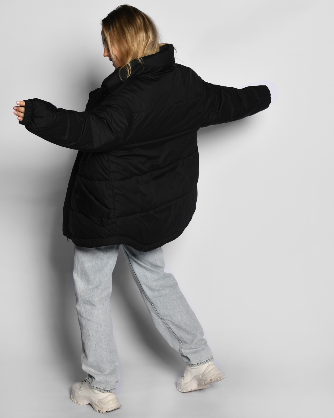 Жіноча демісезонна куртка чорна | 65278