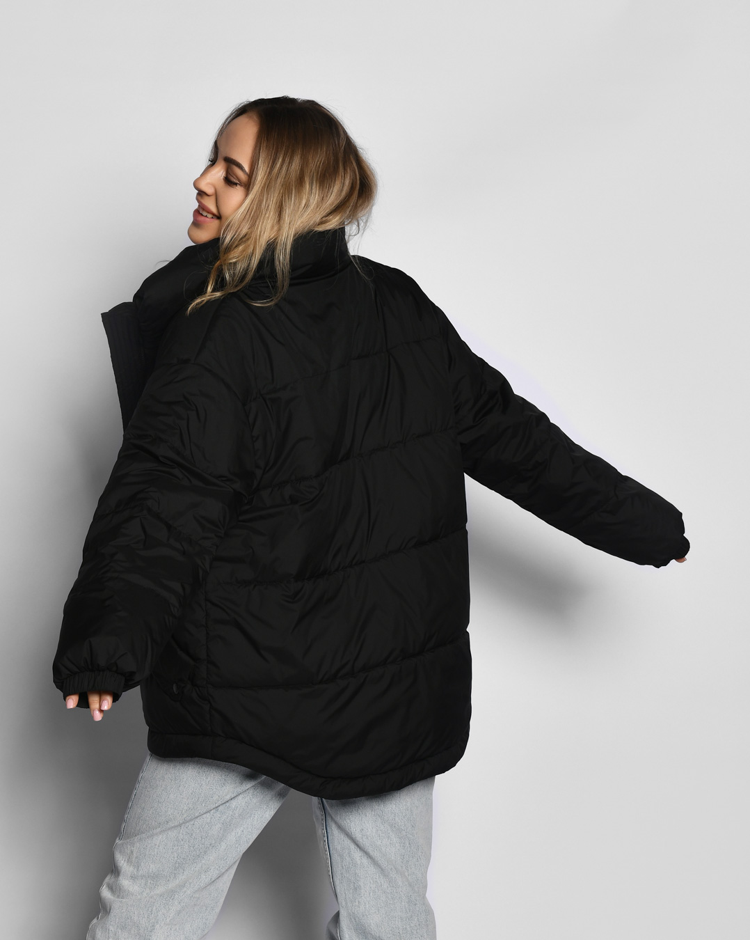 Жіноча демісезонна куртка чорна | 65278