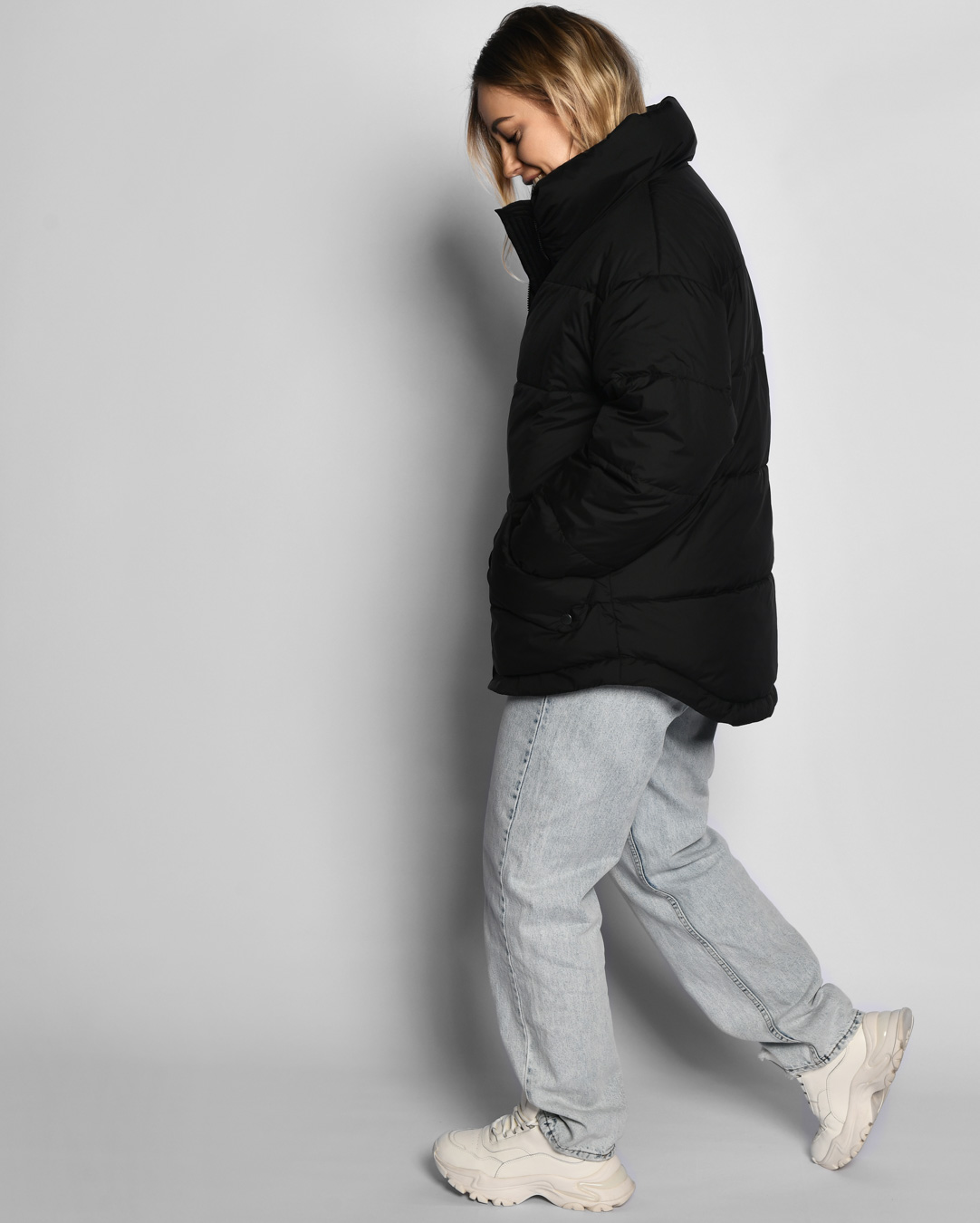 Жіноча демісезонна куртка чорна | 65278