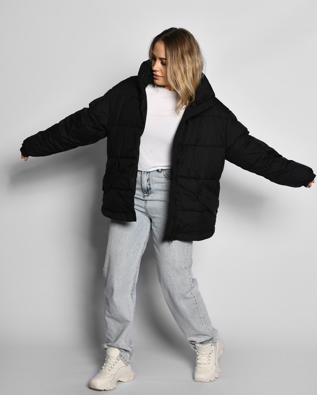 Жіноча демісезонна куртка чорна | 65278