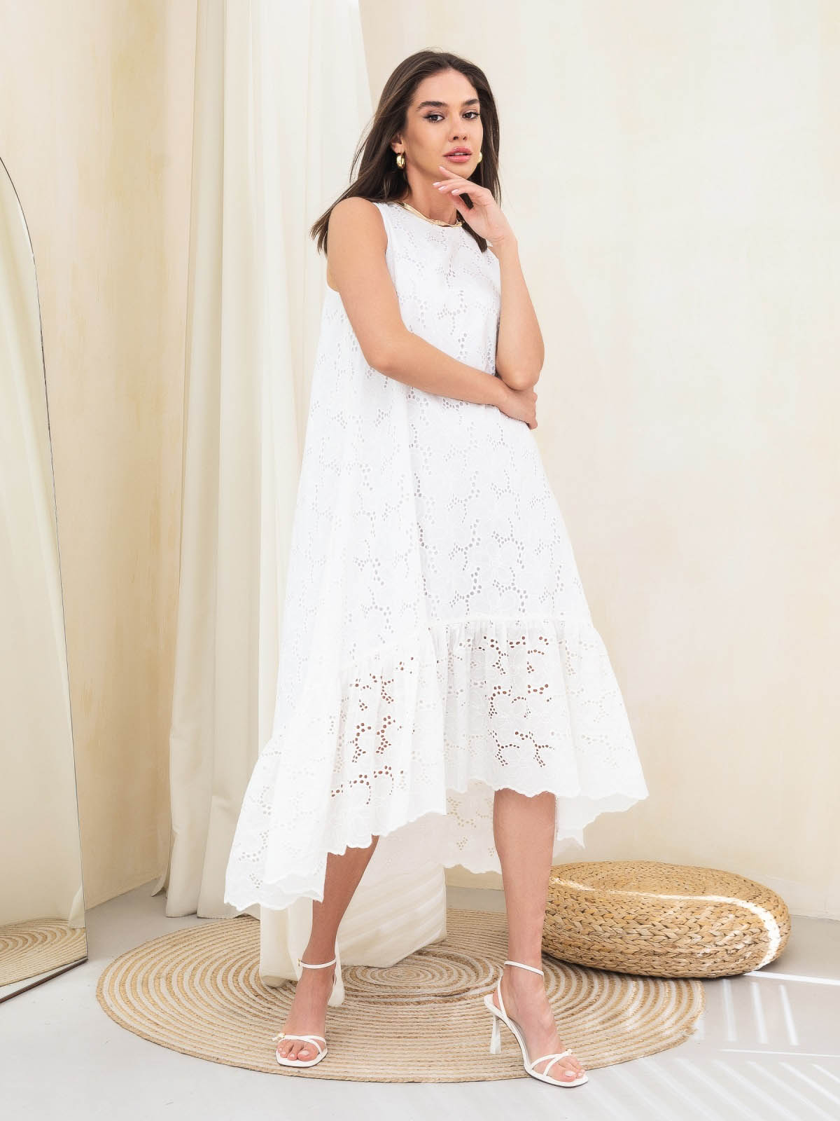 Сукня з прошви біла із подовженою спинкою | 66289