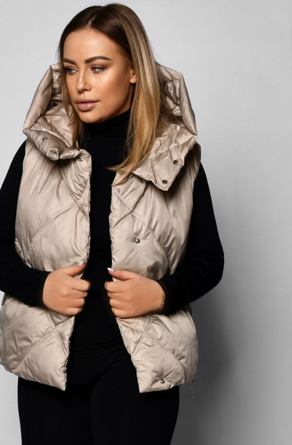 Жіночий стьобаний жилет бежевий | 65586