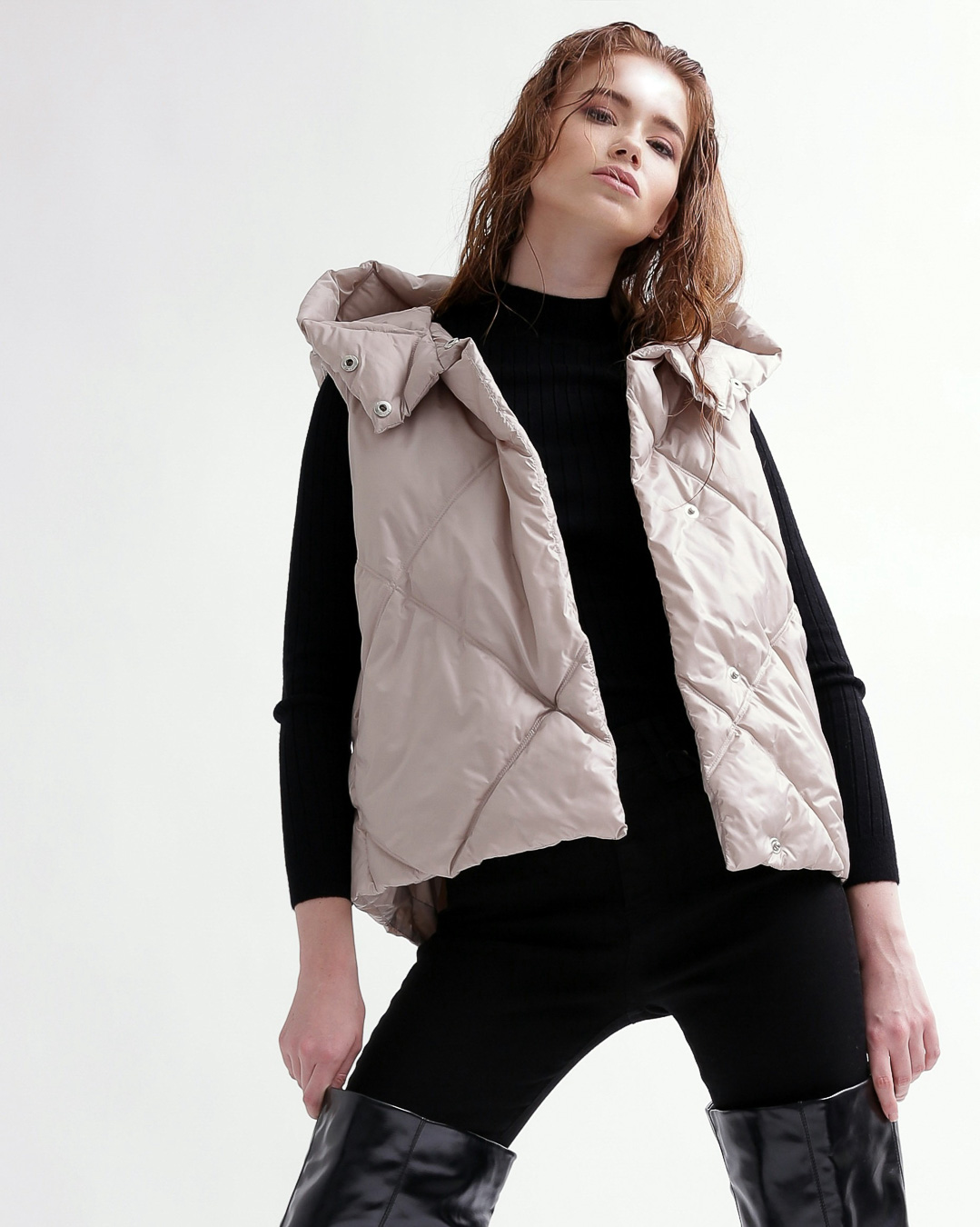 Жіночий стьобаний жилет бежевий | 65586 Жіночий стьобаний жилет бежевий | 65586