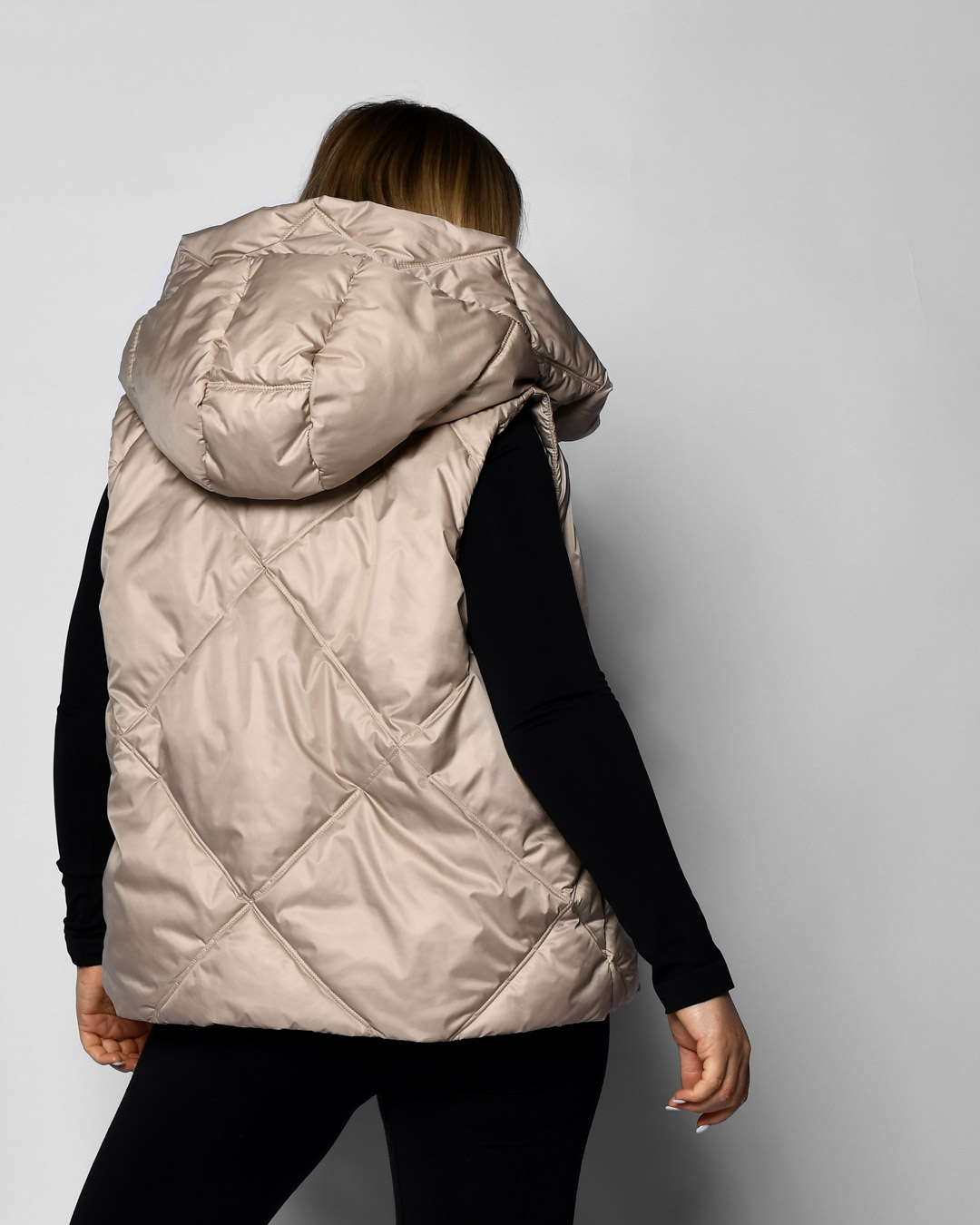 Жіночий стьобаний жилет бежевий | 65586 Жіночий стьобаний жилет бежевий | 65586