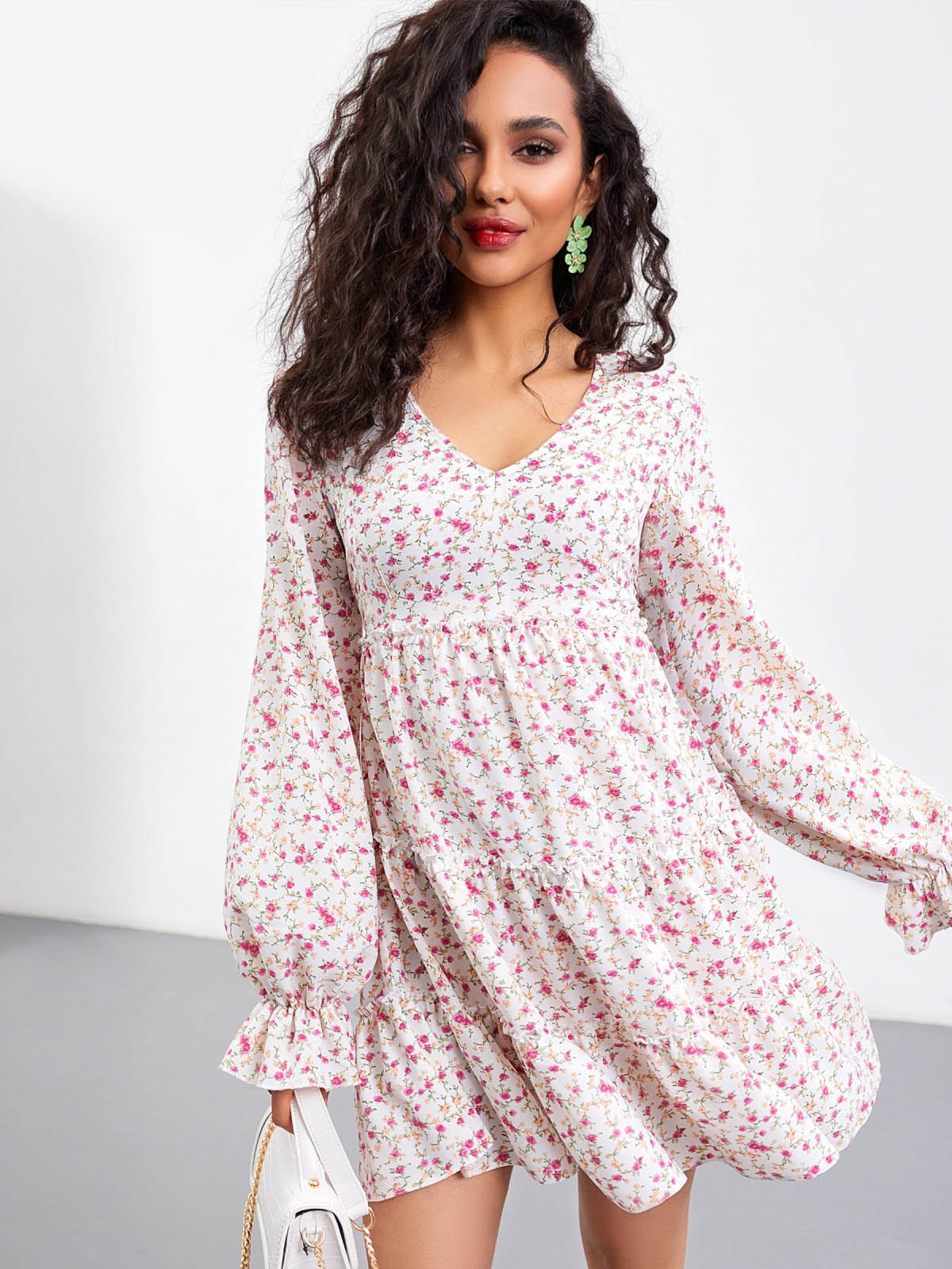 Плаття-трапеція білий принт з V-вирізом | 66845