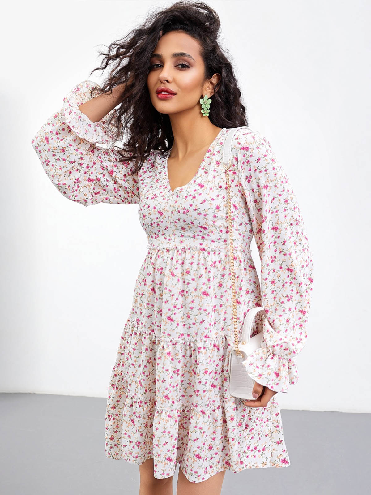 Плаття-трапеція білий принт з V-вирізом | 66845