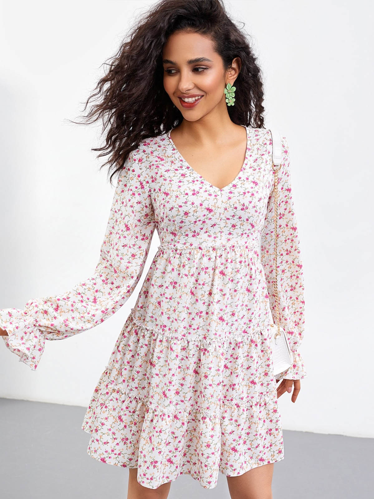 Плаття-трапеція білий принт з V-вирізом | 66845