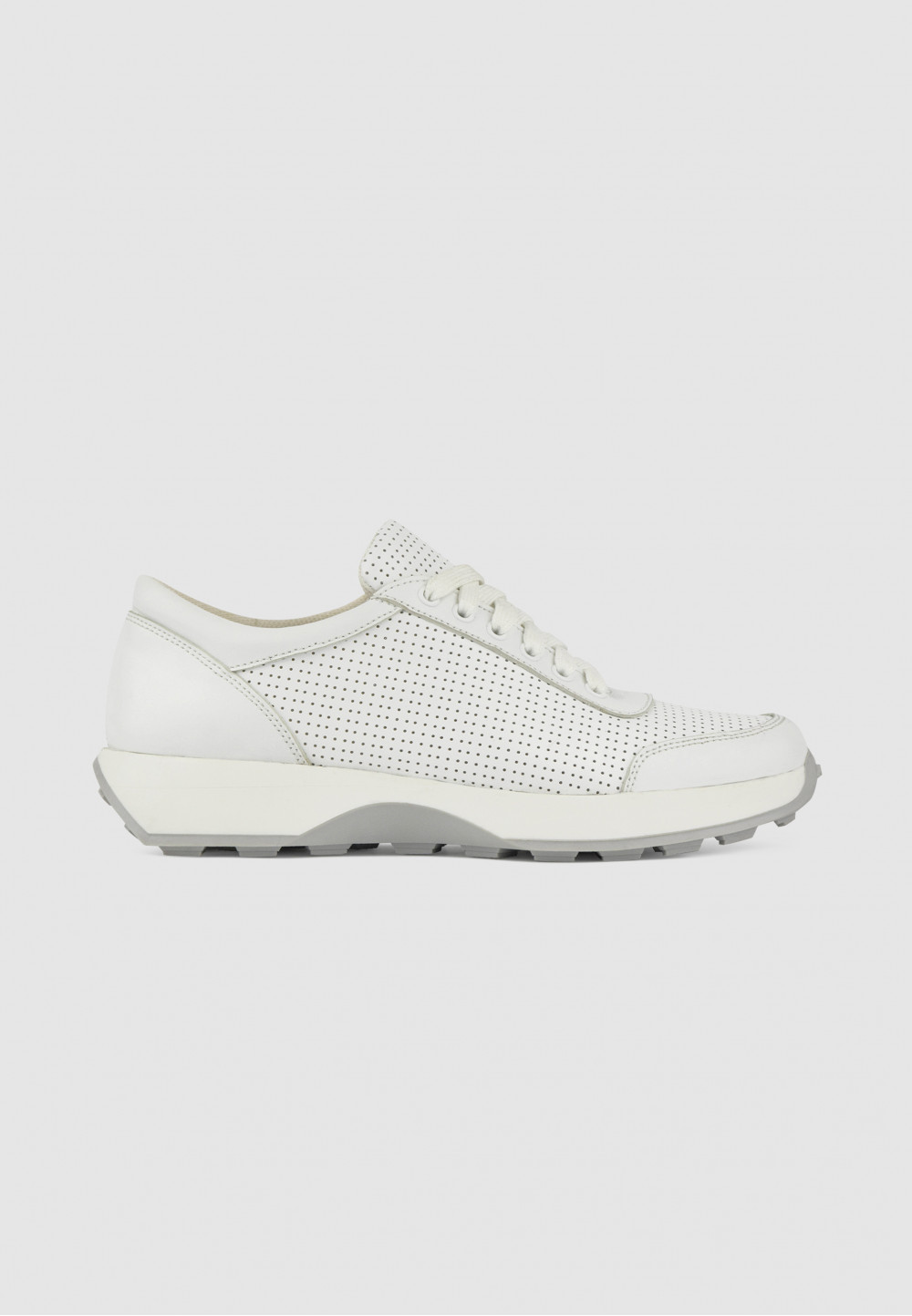Жіночі білі кросівки з перфорацією | 69709 Жіночі білі кросівки з перфорацією | 69709