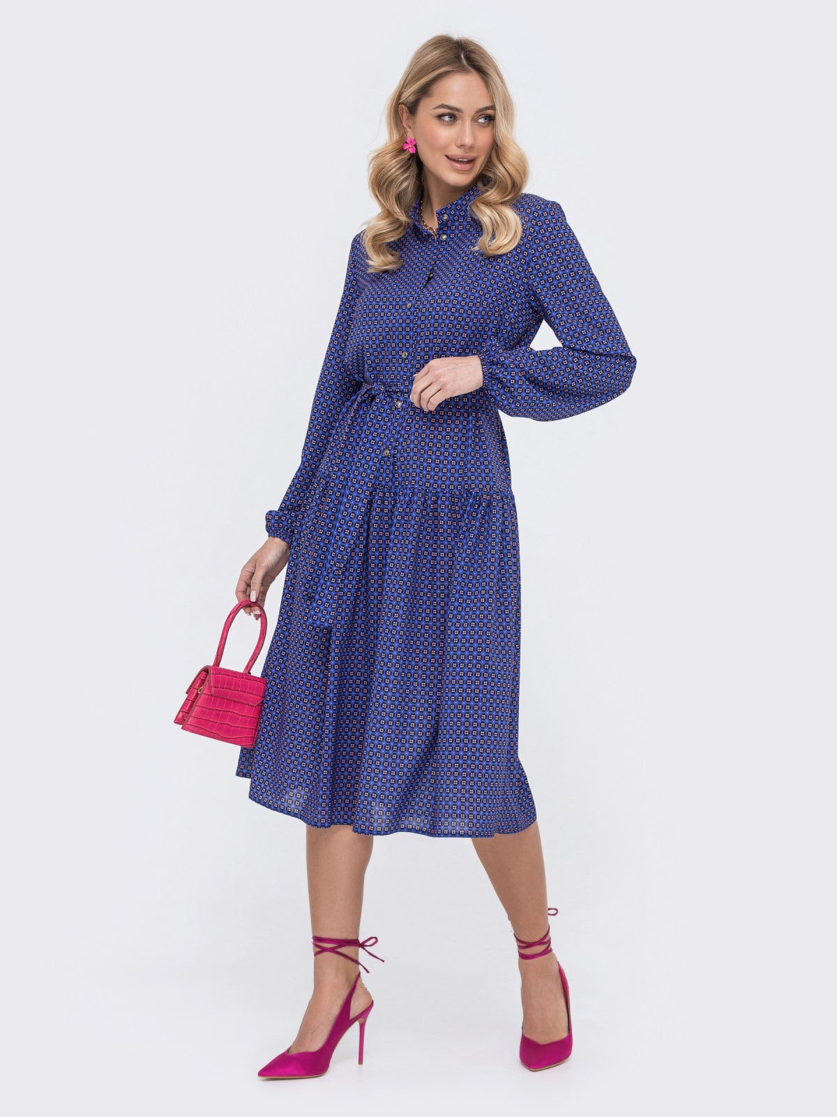 Сукня з креп-шифону в синій принт | 70665