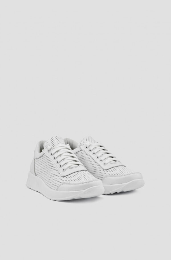 Шкіряні кросівки білі з перфорацією | 69722