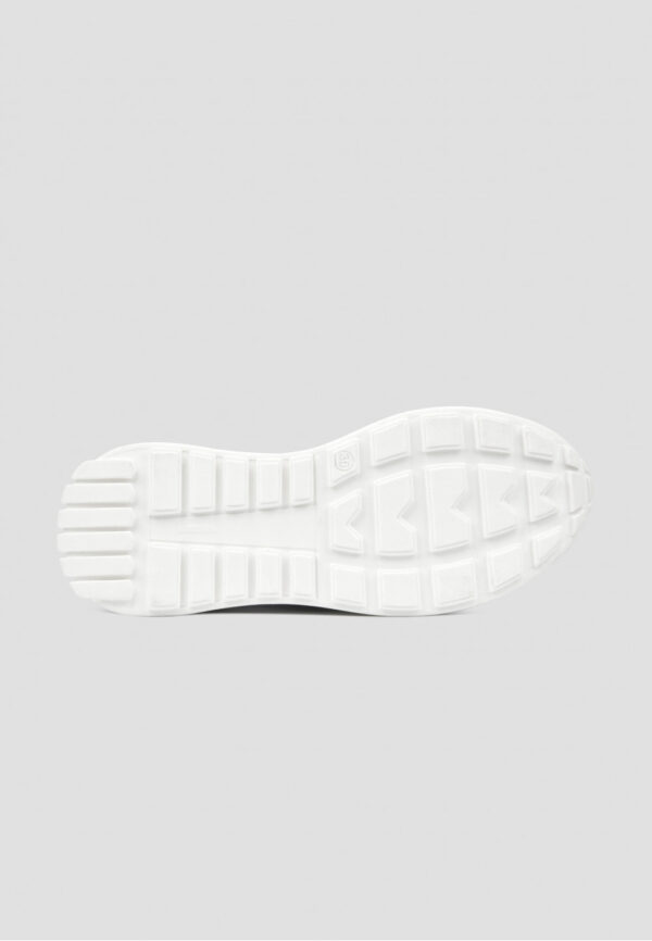 Кросівки білі з різнокольоровим оздобленням | 69660