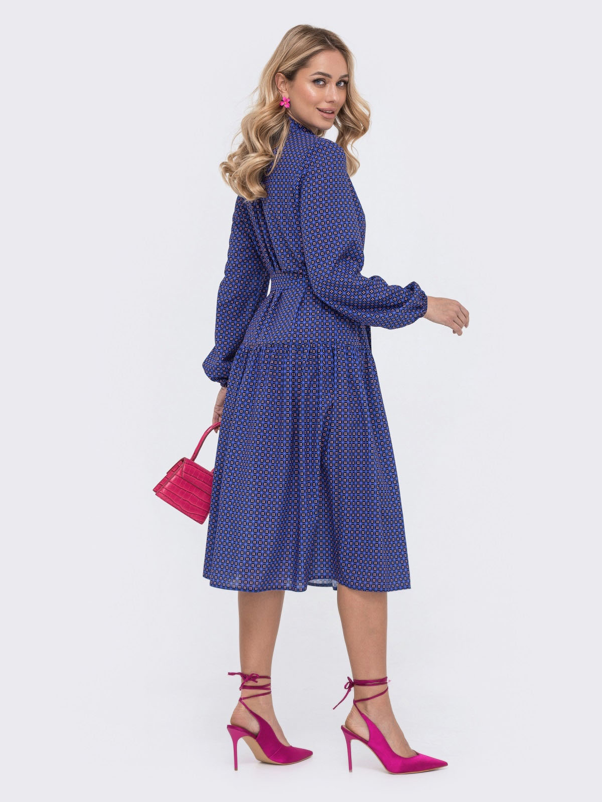 Сукня з креп-шифону в синій принт | 70665