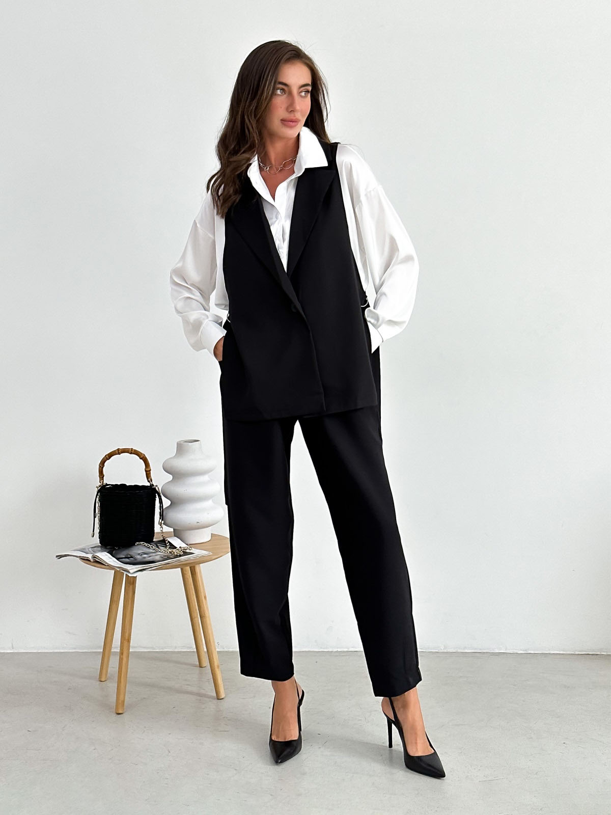 Костюм-двійка чорний з подовженим жилетом | 70726