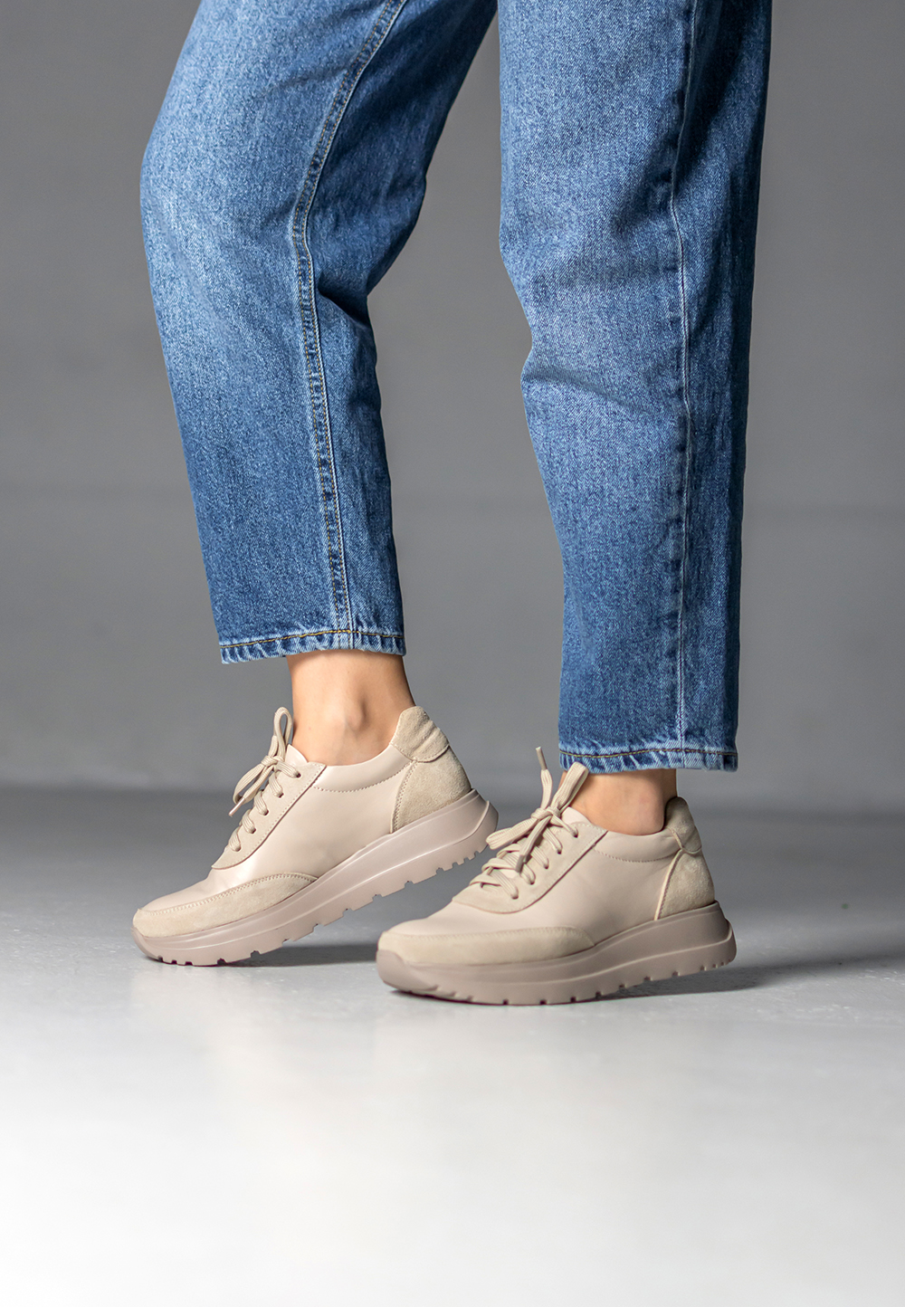 Кросівки комбіновані зі шкіри та замші бежеві | 69639 Кросівки комбіновані зі шкіри та замші бежеві | 69639