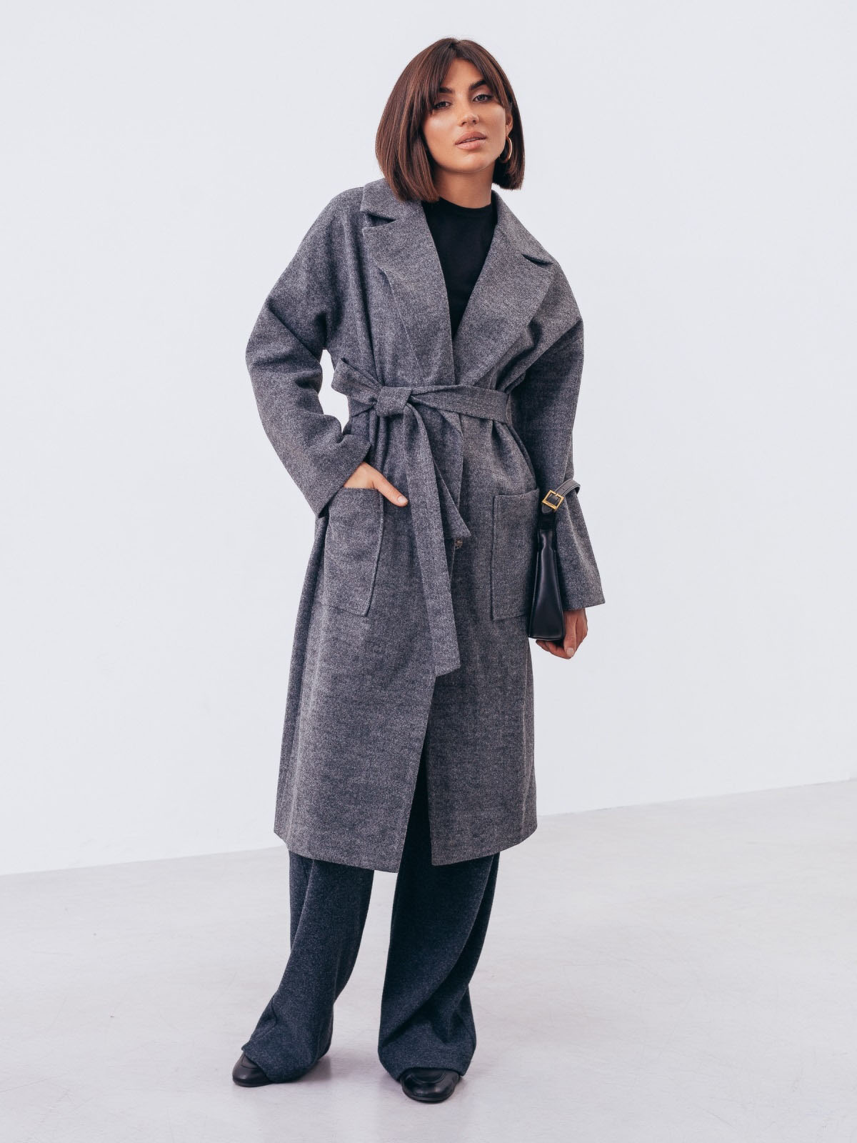 Пальто прямого крою темно-сіре із поясом | 72213 Пальто прямого крою темно-сіре із поясом | 72213