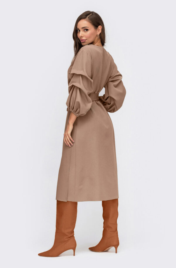 Плаття на запах бежеве з об'ємними рукавами | 71583