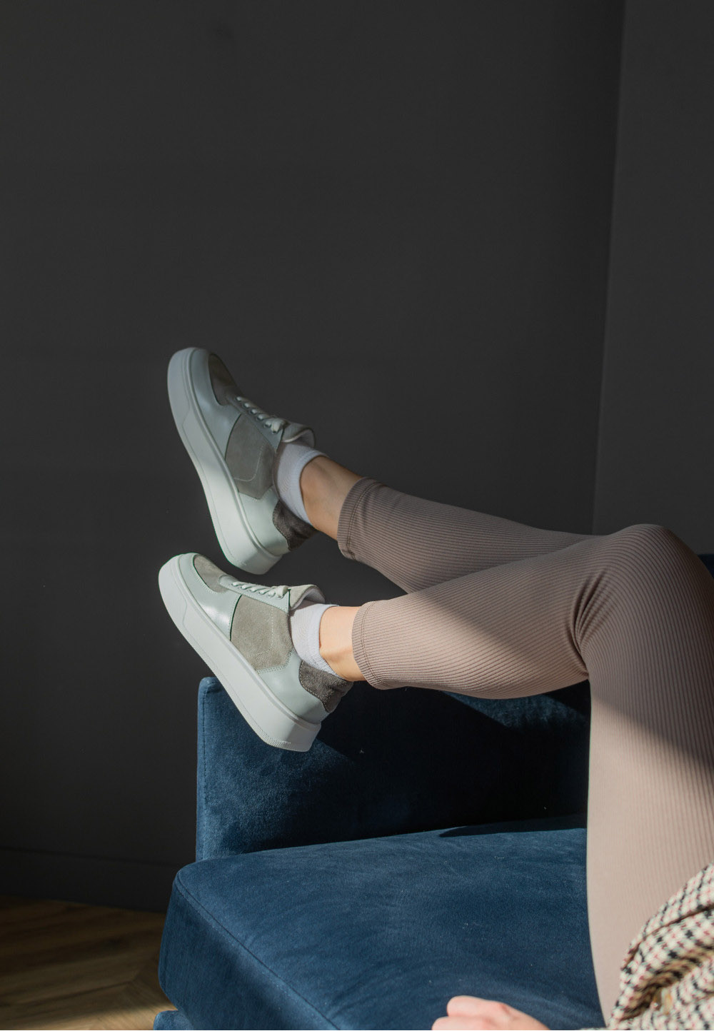 Замшеві кеди сірі зі шкіряними вставками | 71496