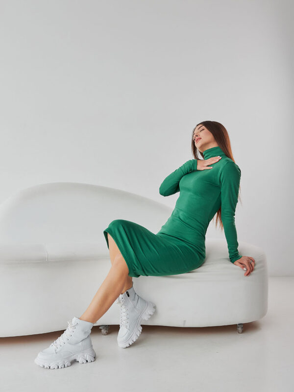 Тепла сукня-гольф зелена міді довжини | 73218