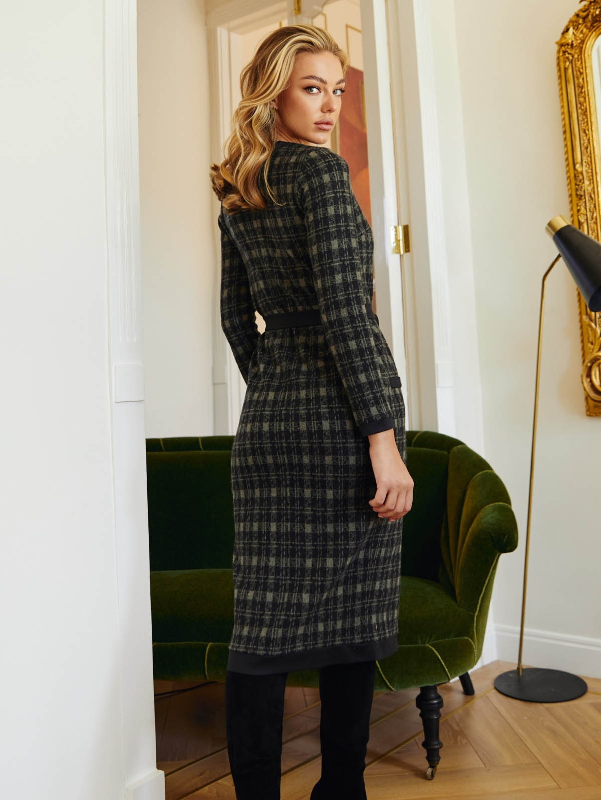 Трикотажна вовняна сукня зелена в клітинку | 73438