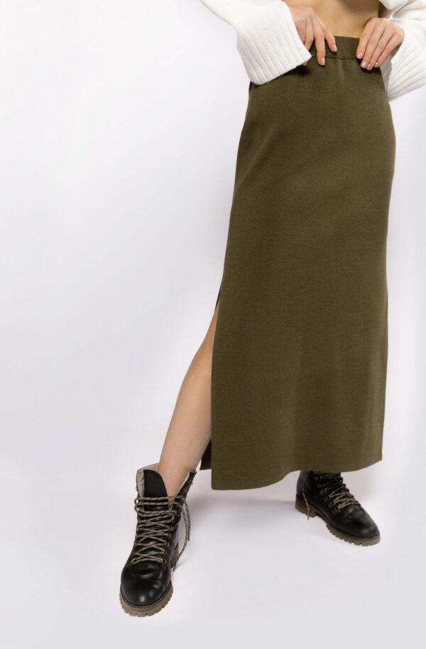 Довга в'язана спідниця хакі | 73910