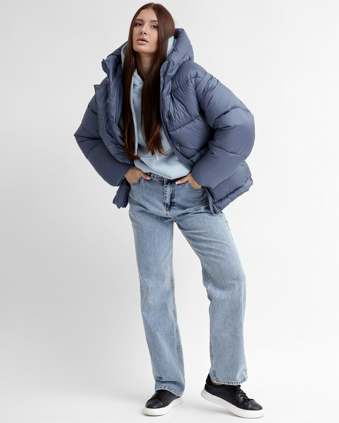 Жіночий короткий пуховик кольору джинс | 74346 Жіночий короткий пуховик кольору джинс | 74346