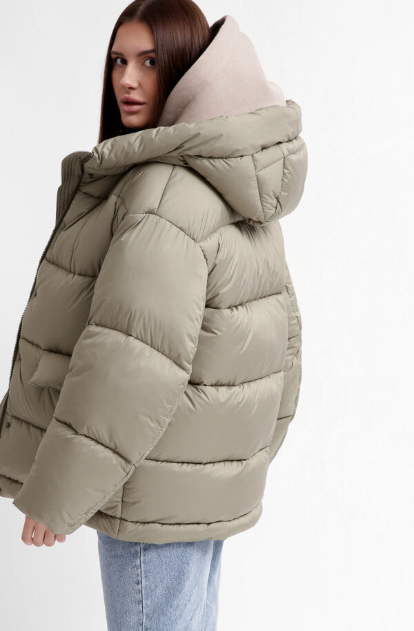 Жіночий короткий пуховик оливковий | 74294