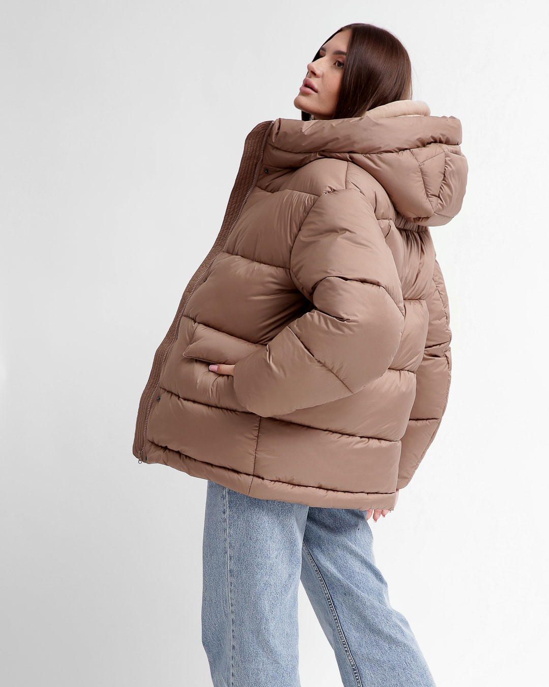 Жіночий короткий пуховик кольору капучино | 74335 Жіночий короткий пуховик кольору капучино | 74335
