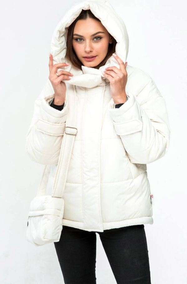 Зимова коротка куртка біла із сумкою | 75921