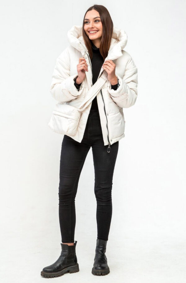 Зимова коротка куртка біла із сумкою | 75921