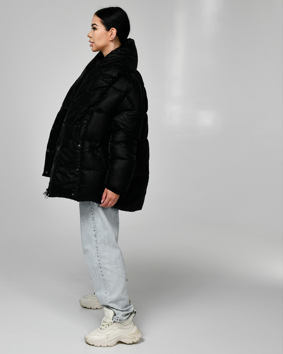 Зимова коротка куртка чорна в краплю | 76048