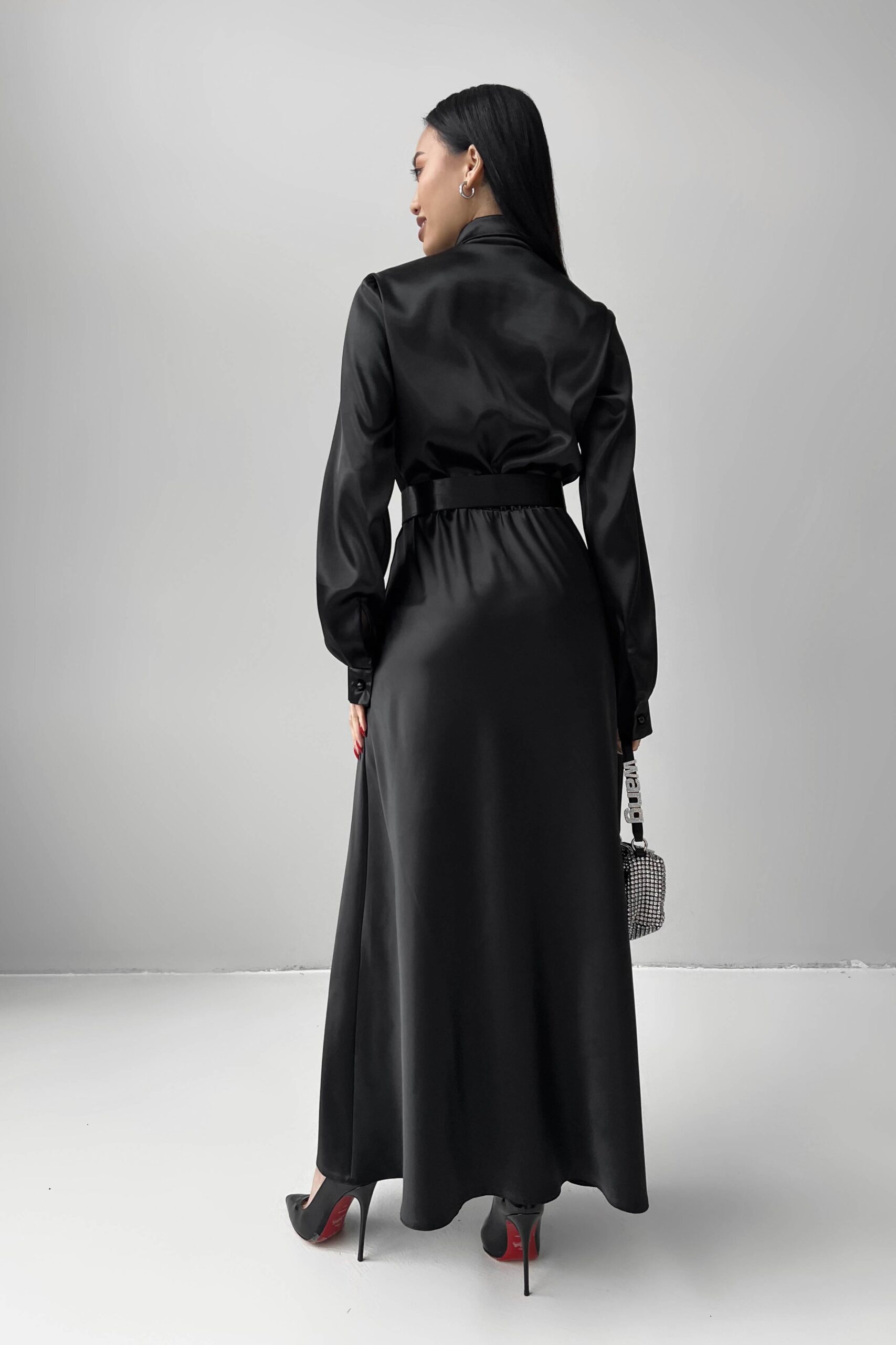 Вечірня довга сукня чорна з атласу | 75676 Вечірня довга сукня чорна з атласу | 75676