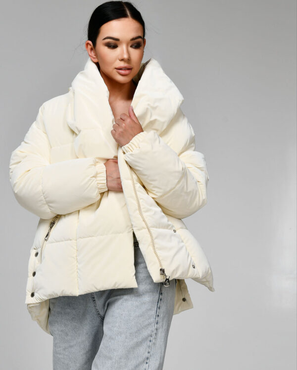 Жіноча зимова коротка куртка айворі | 76023