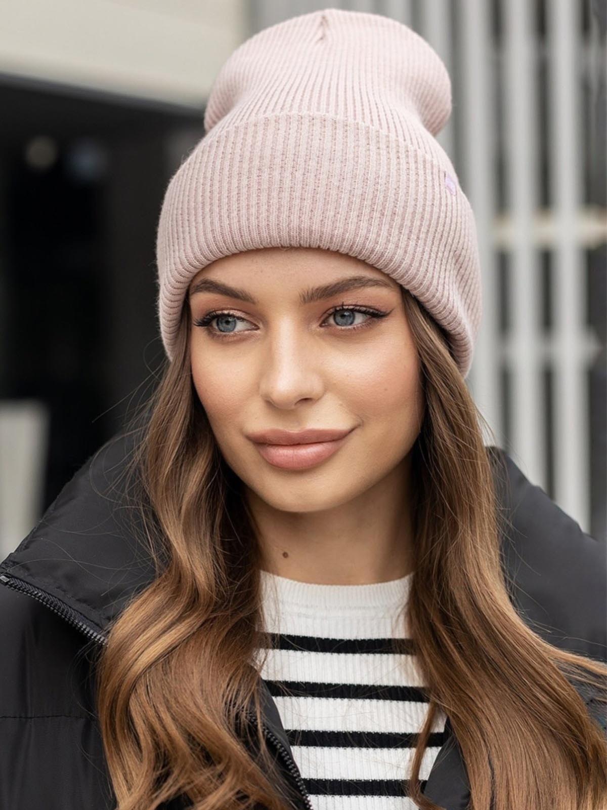 Жіноча шапка з вовною пудрова | 76866