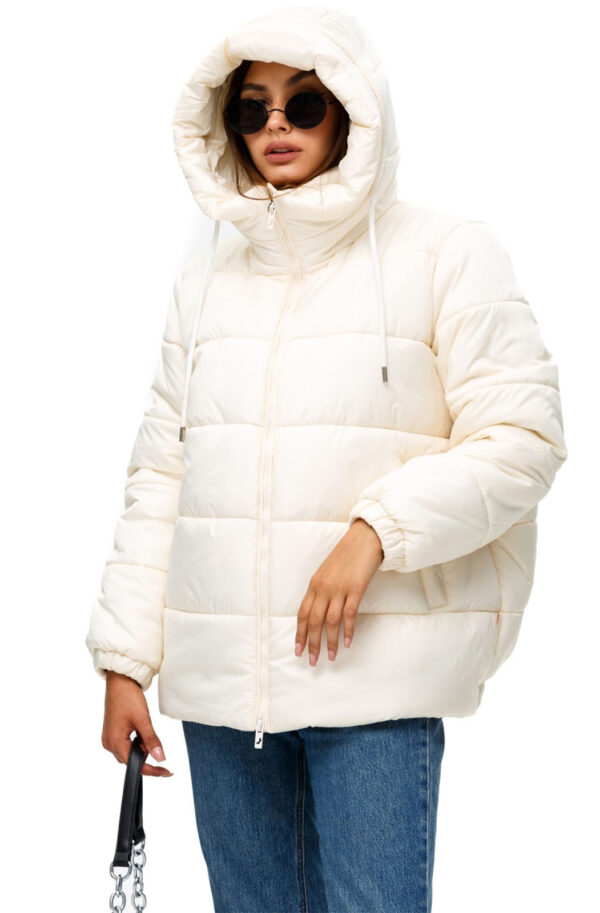 Коротка зимова куртка молочна оверсайз | 77057