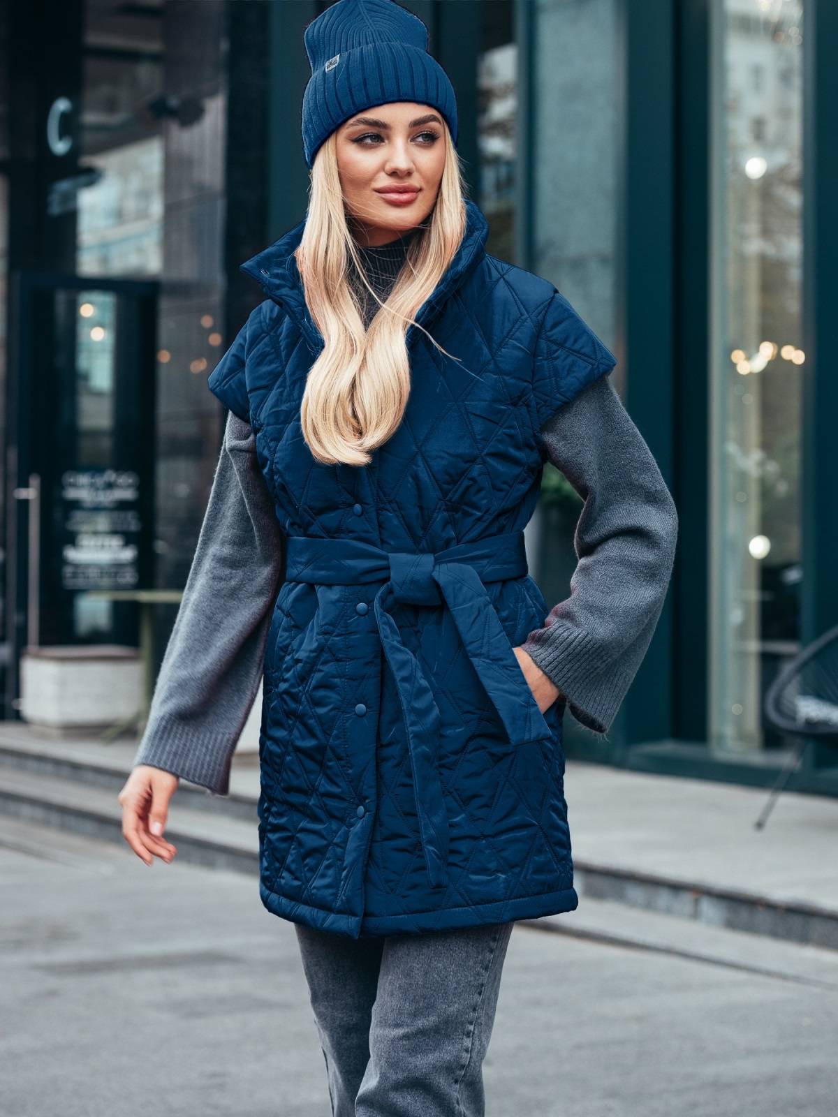 Подовжений стьобаний жилет темно-синій | 77073