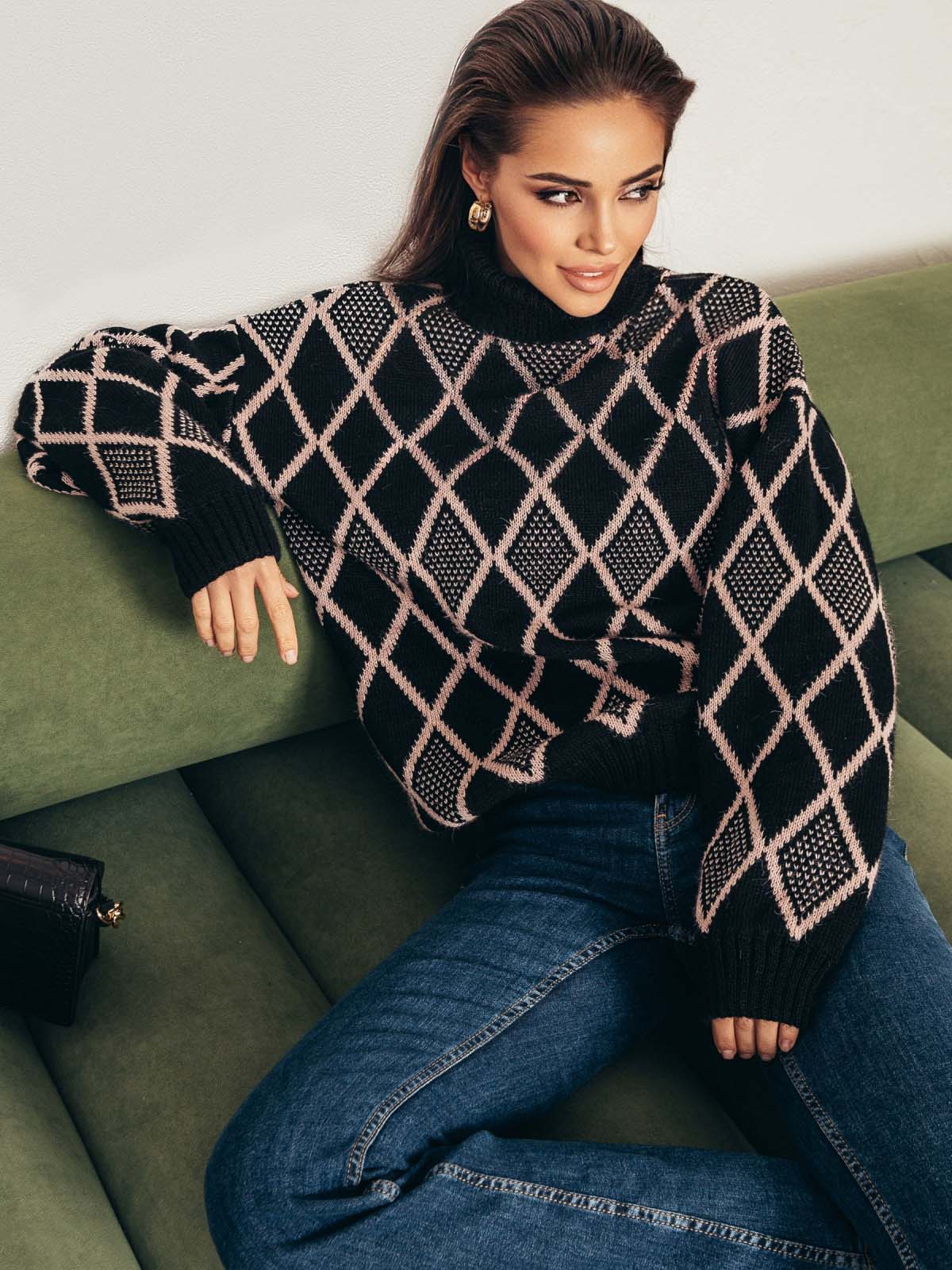 Вовняний оверсайз светр чорний в принт | 76568 Вовняний оверсайз светр чорний в принт | 76568