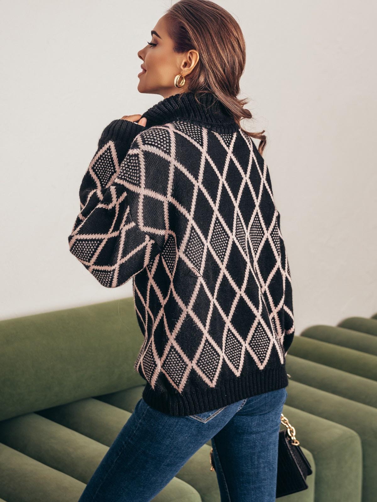 Вовняний оверсайз светр чорний в принт | 76568 Вовняний оверсайз светр чорний в принт | 76568