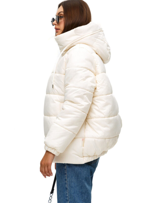 Коротка зимова куртка молочна оверсайз | 77057