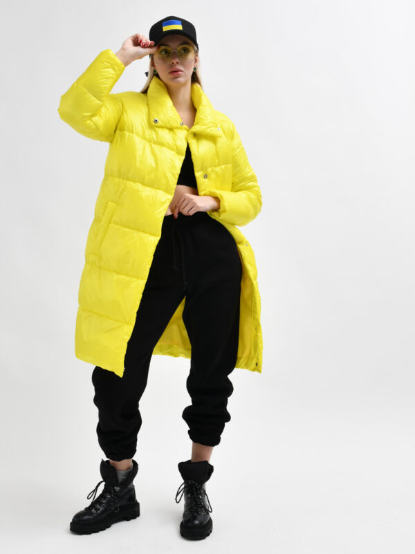 Демісезонна стьобана куртка-пальто лимонна