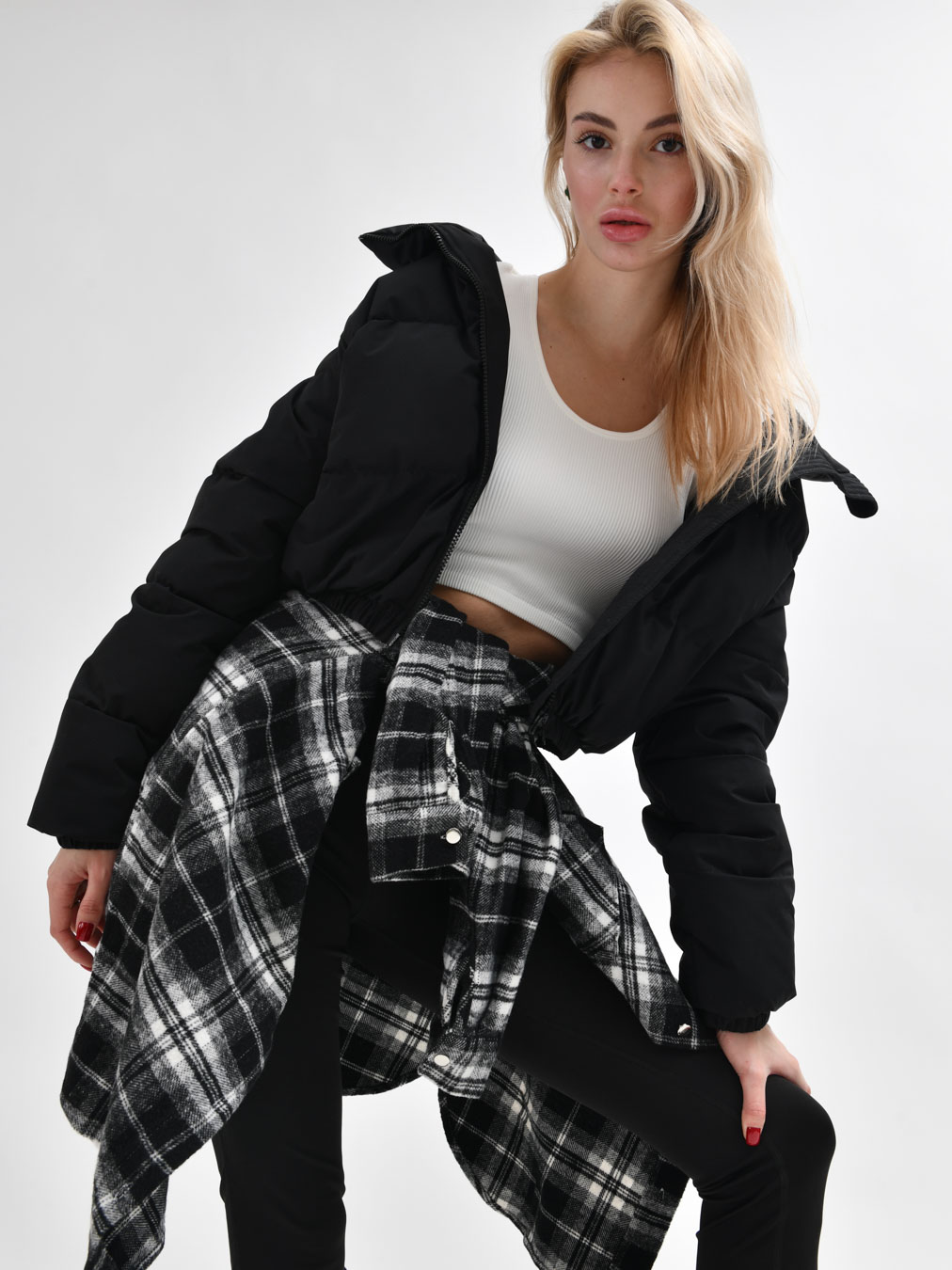 Куртка коротка чорна з високим коміром | 78282 Куртка коротка чорна з високим коміром | 78282