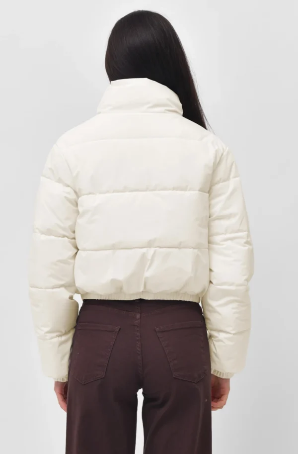 Куртка коротка молочна з високим коміром | 78304