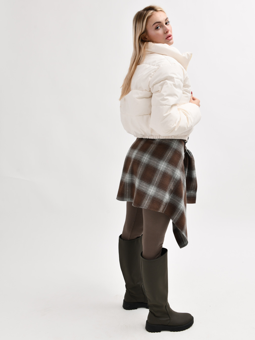 Куртка коротка молочна з високим коміром | 78304 Куртка коротка молочна з високим коміром | 78304