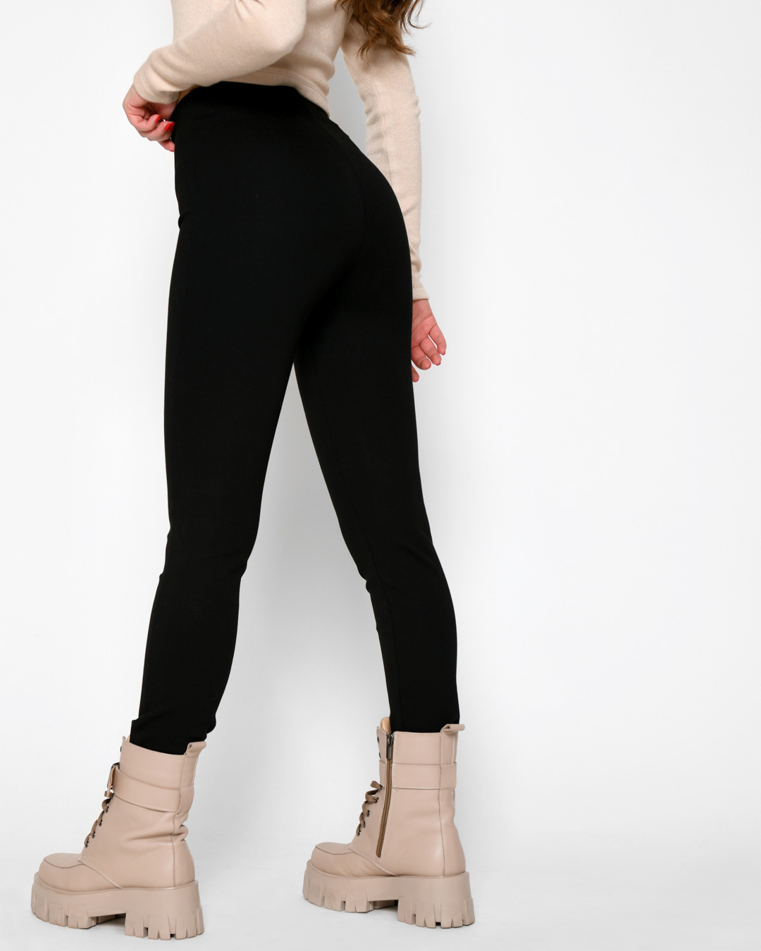 Жіночі демісезонні легінси чорні | 77629