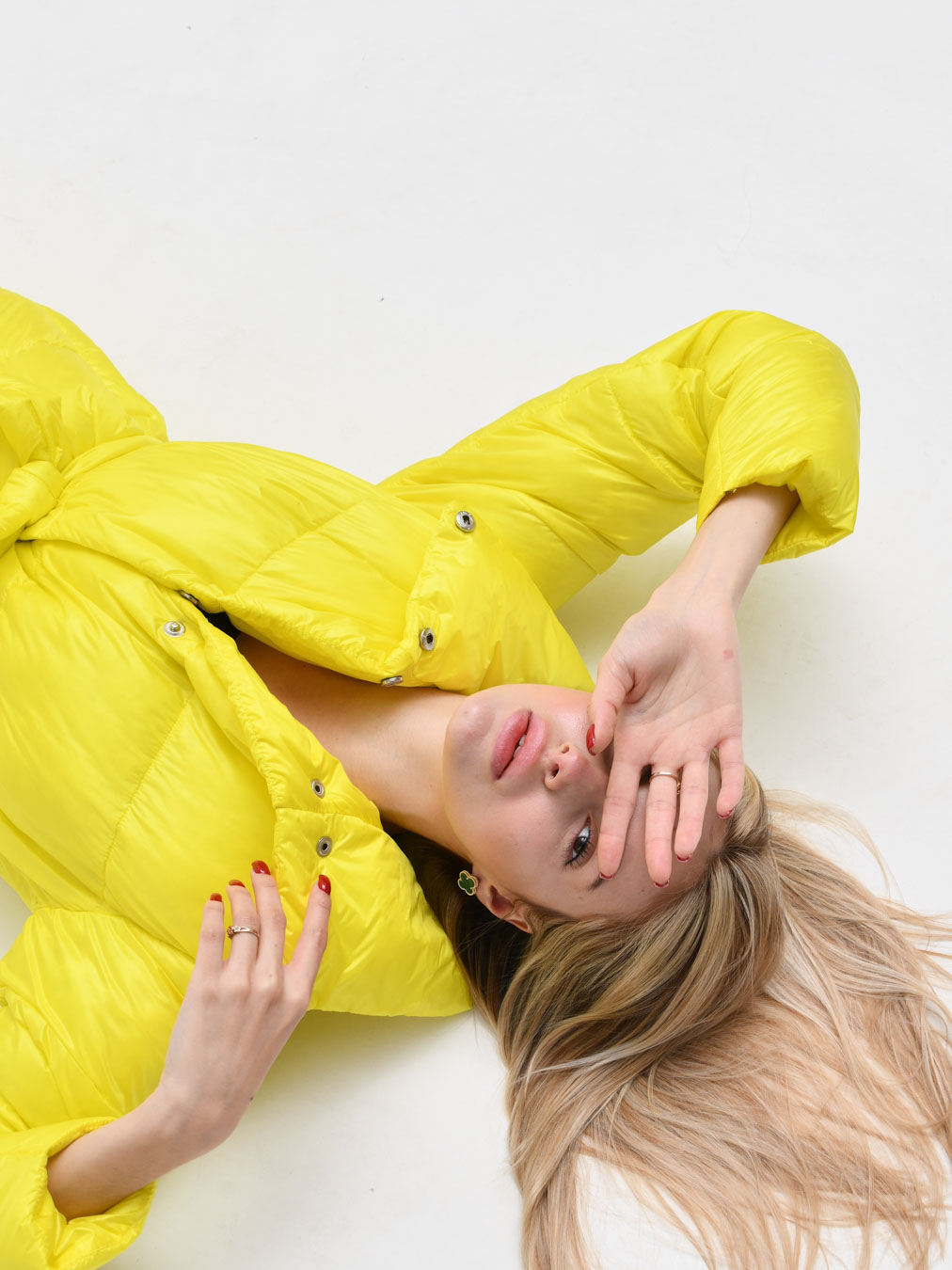 Демісезонна стьобана куртка-пальто лимонна Демісезонна стьобана куртка-пальто лимонна